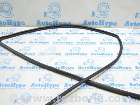 ФОТО Уплотнитель стекла перед прав для Subaru Forester SK (2018-2024) Одесса