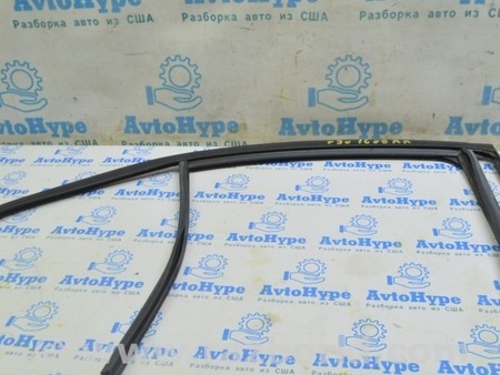 ФОТО Уплотнитель стекла зад прав для BMW 3 F30 Одесса