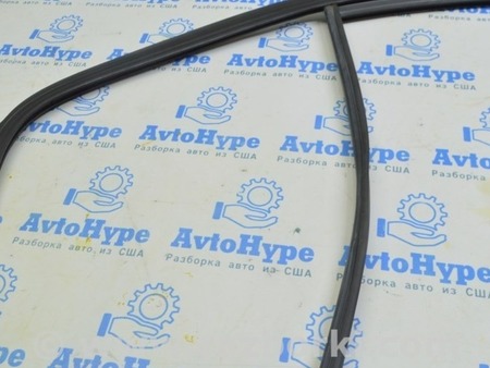 ФОТО Уплотнитель стекла зад прав для BMW 3 F30 Одесса