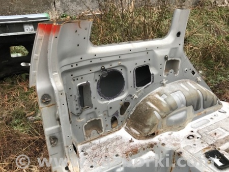 ФОТО Четверть автомобиля задняя левая для Mitsubishi Pajero Wagon 3 Киев