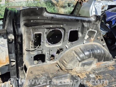 ФОТО Четверть автомобиля задняя левая для Mitsubishi Pajero Wagon 3 Киев