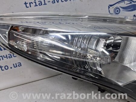 ФОТО Фара правая галоген для Renault Megane 3 Киев