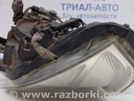 ФОТО Фара правая галоген для Nissan Navara D40 Киев