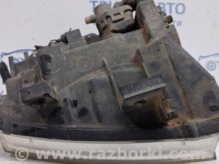 ФОТО Фара правая галоген для Nissan Navara D40 Киев