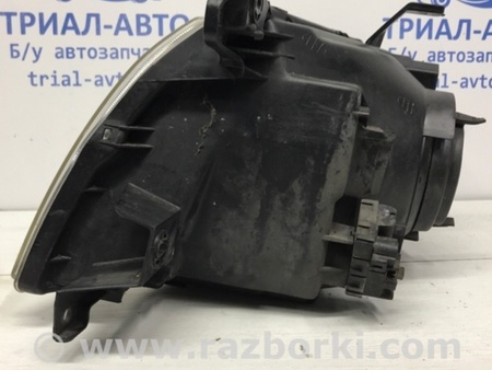 ФОТО Фара правая галоген для Mitsubishi Pajero Wagon 3 Киев