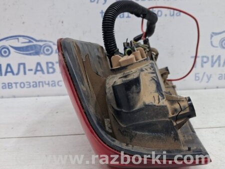 ФОТО Фонарь задний внешний левый для Nissan Navara D40 Киев