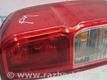 ФОТО Фонарь задний внешний правый для Nissan Navara D40 Киев