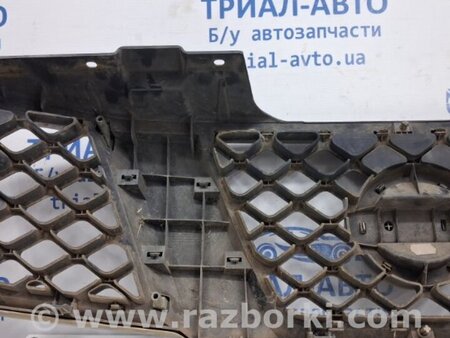 ФОТО Решетка радиатора для Nissan Navara D40 Киев