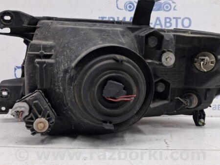 ФОТО Фара правая галоген для Mitsubishi Pajero Wagon 3 Киев