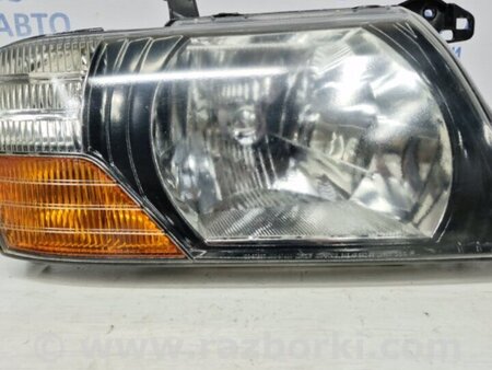 ФОТО Фара правая галоген для Mitsubishi Pajero Wagon 3 Киев