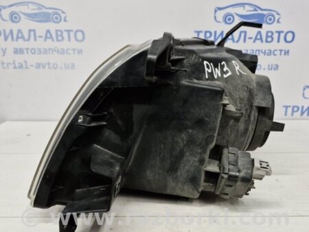 ФОТО Фара правая галоген для Mitsubishi Pajero Wagon 3 Киев