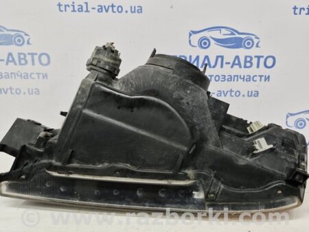 ФОТО Фара правая галоген для Mitsubishi Pajero Wagon 3 Киев