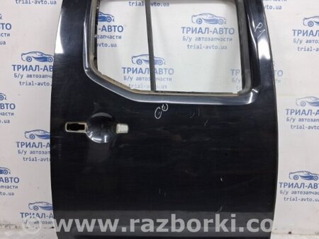 ФОТО Дверь задняя правая для Nissan Navara D40 Киев