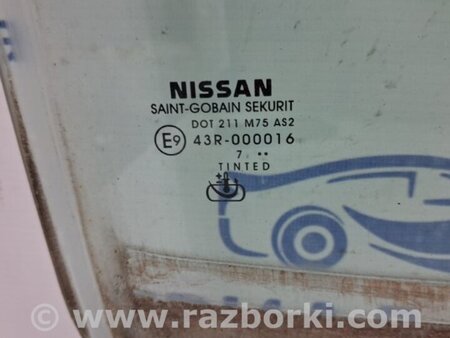 ФОТО Стекло двери переднее правое для Nissan Navara D40 Киев