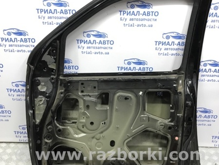 ФОТО Дверь передняя правая для Nissan Navara D40 Киев