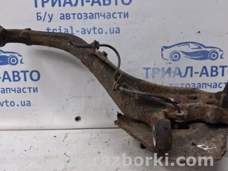 ФОТО Кулак поворотный правый со ступицей для Nissan Pathfinder R51 Киев