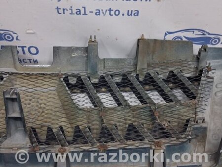 ФОТО Решетка радиатора для Mitsubishi Pajero Wagon 3 Киев