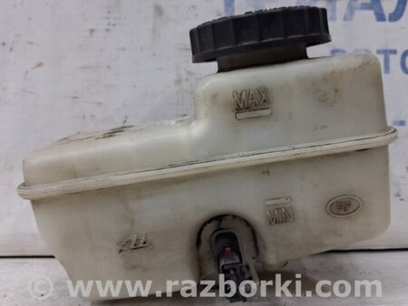 ФОТО Бачок главного тормозного цилиндра для Nissan Pathfinder R51 Киев