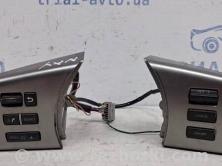 ФОТО Кнопки руля для Nissan Navara D40 Киев