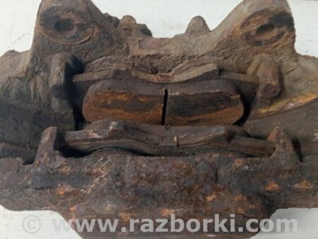 ФОТО Суппорт передний правый для Mitsubishi Pajero Wagon 4 Киев