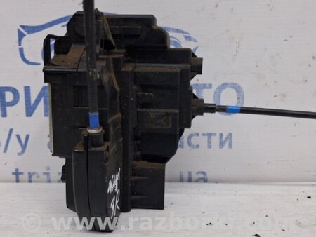 ФОТО Замок двери задний правый для Nissan Navara D40 Киев