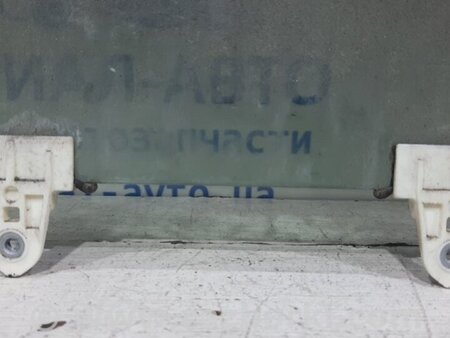 ФОТО Стекло двери заднее правое для Renault Megane 3 Киев