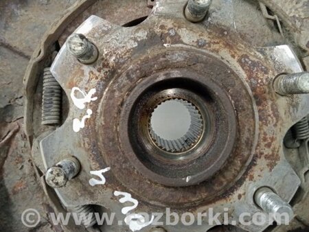 ФОТО Цапфа задняя правая со ступицей для Mitsubishi Pajero Wagon 4 Киев