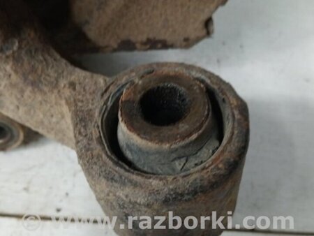 ФОТО Цапфа задняя левая со ступицей для Mitsubishi Pajero Wagon 4 Киев