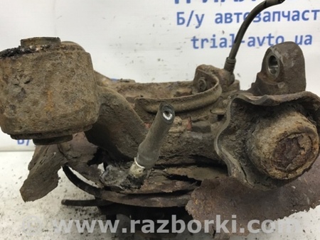 ФОТО Цапфа задняя левая со ступицей для Mitsubishi Pajero Wagon 4 Киев