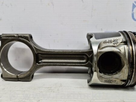 ФОТО Поршень с шатуном для Nissan X-Trail T31 (2007-2014) Киев