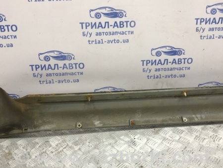 ФОТО Накладка порога внешняя правая для Mitsubishi Pajero Wagon 3 Киев