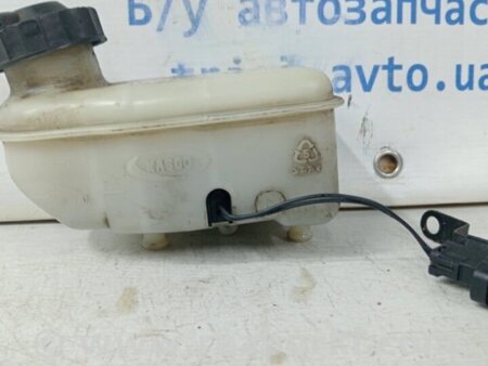 ФОТО Бачок главного тормозного цилиндра для KIA Sorento BL Киев