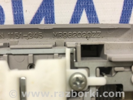 ФОТО Плафон передний для Mitsubishi Pajero Wagon 4 Киев