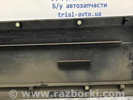 ФОТО Накладка двери для Mitsubishi Pajero Wagon 4 Киев