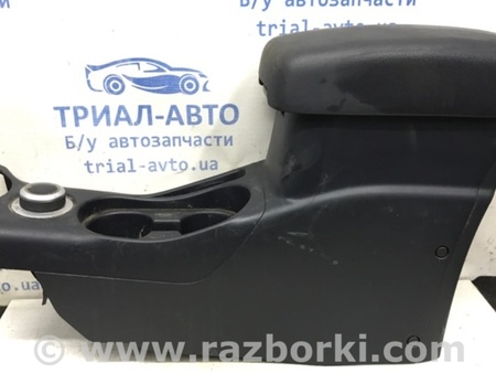 ФОТО Подлокотник для Mitsubishi Outlander XL Киев