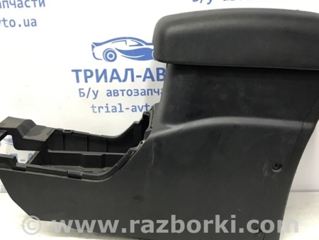 ФОТО Подлокотник для Mitsubishi Outlander XL Київ