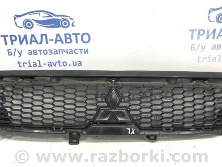 ФОТО Решетка радиатора Рестайлинг для Mitsubishi Outlander XL Київ