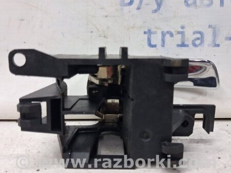 ФОТО Ручка двери внутренняя правая для Nissan Navara D40 Киев