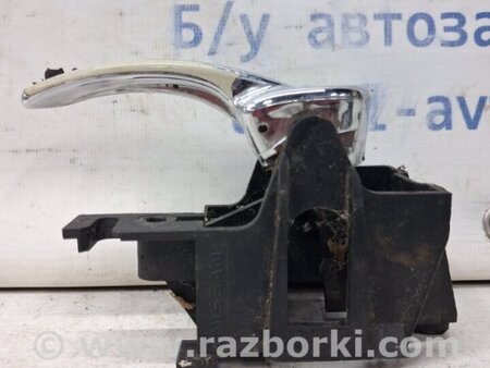 ФОТО Ручка двери внутренняя правая для Nissan Navara D40 Киев