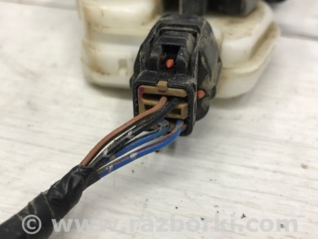 ФОТО Замок двери передний правый для Mitsubishi Pajero Wagon 4 Киев