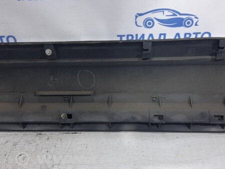 ФОТО Накладка двери для Mitsubishi Pajero Wagon 3 Киев