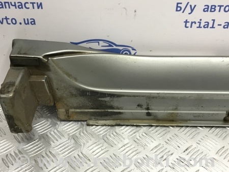ФОТО Накладка порога внешняя правая для Mitsubishi Pajero Wagon 3 Киев