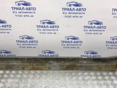 ФОТО Накладка порога внешняя правая для Mitsubishi Pajero Wagon 3 Киев