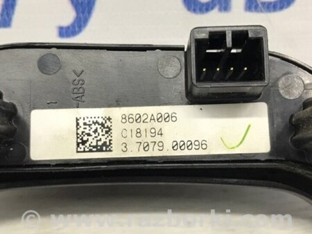 ФОТО Кнопки руля для Mitsubishi Pajero Wagon 4 Киев