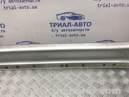 ФОТО Накладка порога внешняя правая для Mitsubishi Pajero Wagon 3 Киев