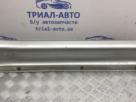 ФОТО Накладка порога внешняя левая для Mitsubishi Pajero Wagon 3 Киев