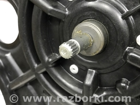 ФОТО Стеклоподъемник задний правый (ручной) для Hyundai i30 GD Киев