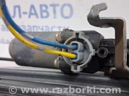 ФОТО Стеклоподъемник задний правый для Nissan Navara D40 Киев