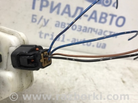 ФОТО Замок двери передний правый для Mitsubishi Pajero Wagon 4 Киев