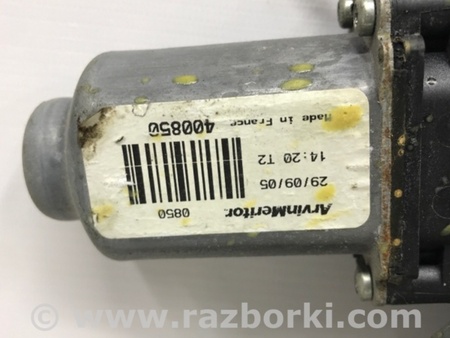 ФОТО Стеклоподъемник задний правый для Nissan Pathfinder R51 Киев